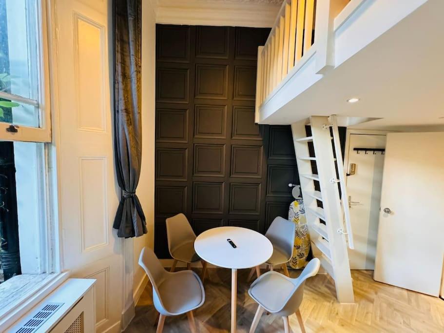 Trio's Haven In Portebello Road Apartamento *